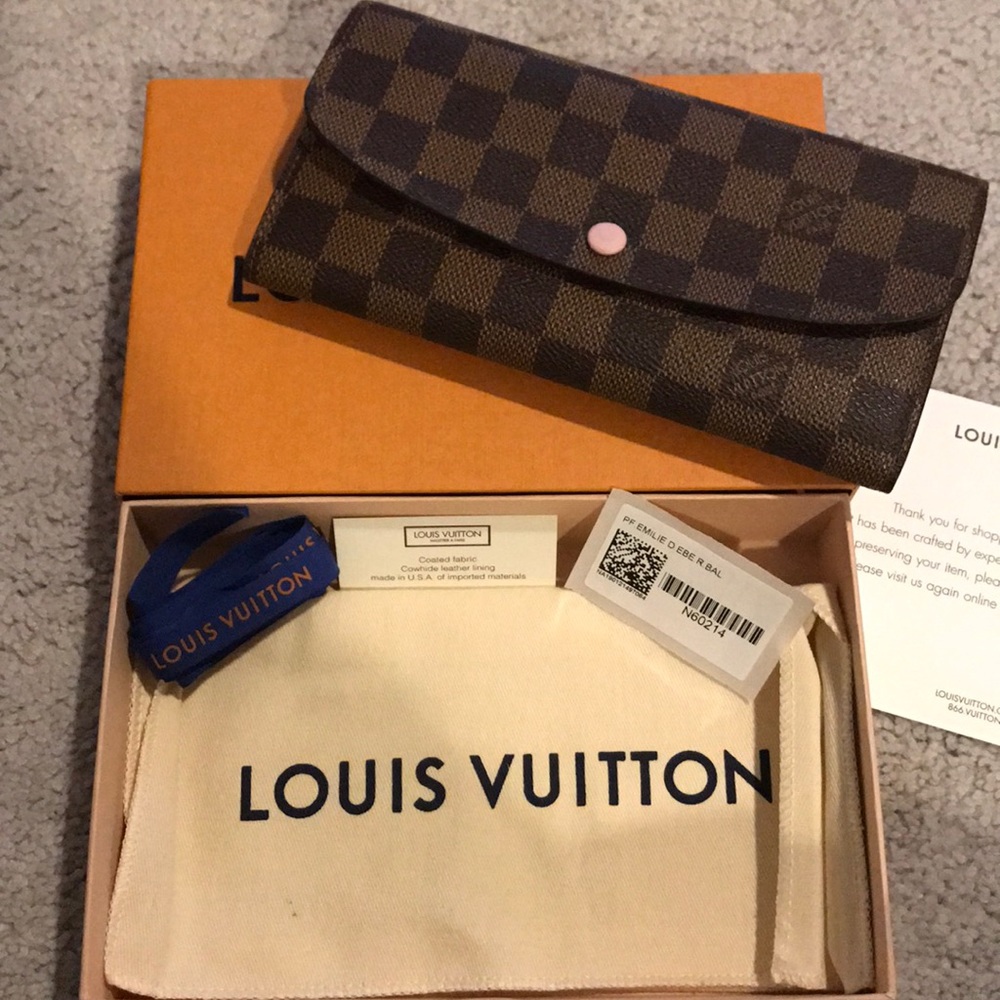 Louis Vuitton Emilie Wallet